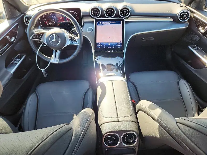2025 MERCEDES-BENZ C 300  