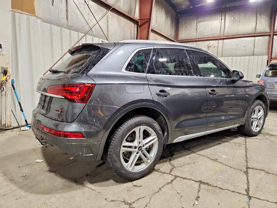2025 AUDI Q5   