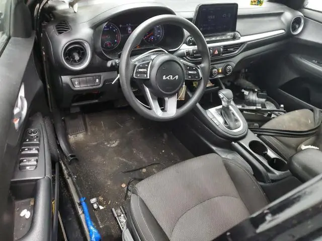 2023 KIA FORTE LX  