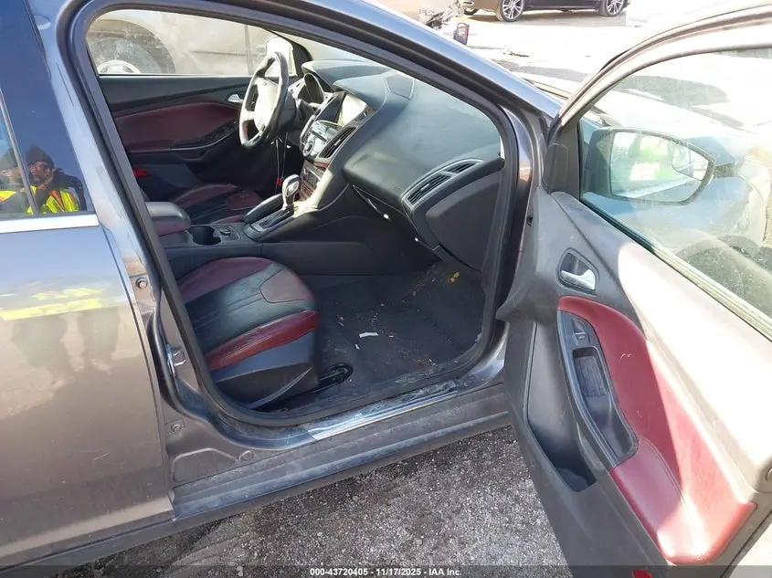 2012 FORD FOCUS TITANIUM