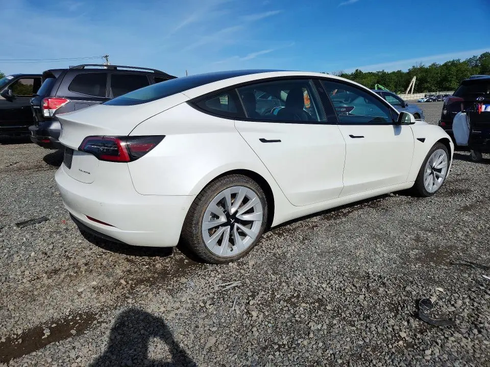 2022 TESLA MODEL 3   