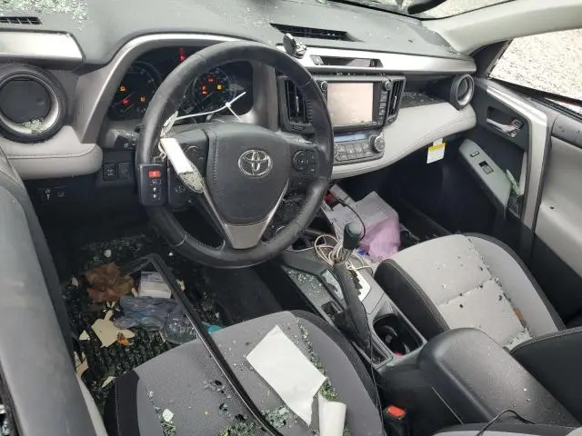 2017 TOYOTA RAV4 XLE  