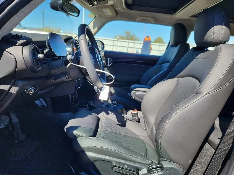 2024 MINI COOPER SE  