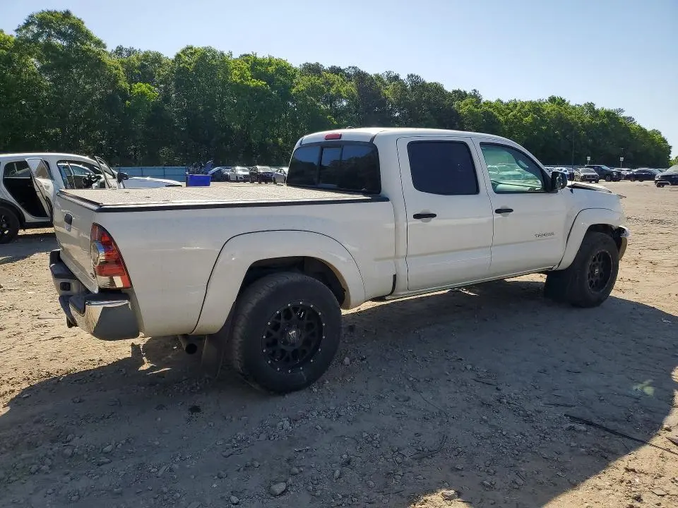 2011 TOYOTA TACOMA PRERUNNER V6  