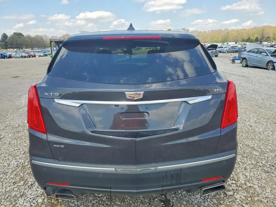 2017 CADILLAC XT5 LUXURY  
