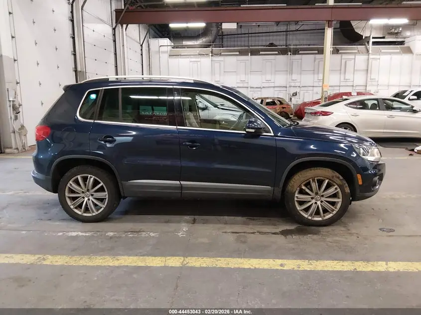 2013 VOLKSWAGEN TIGUAN SE