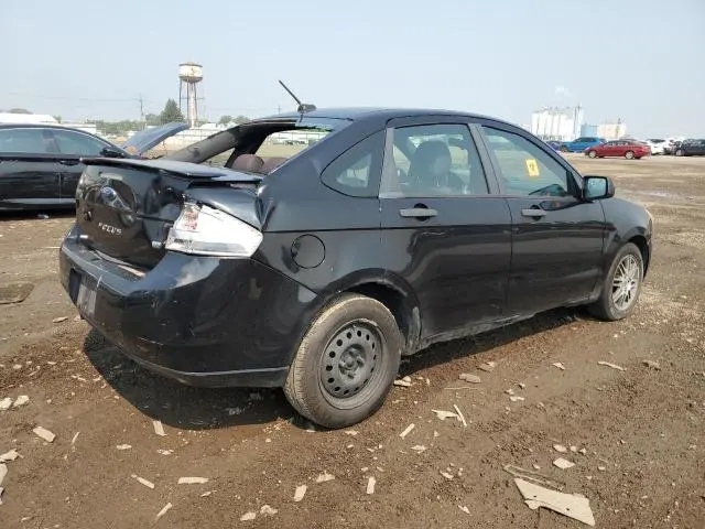 2010 FORD FOCUS SE  
