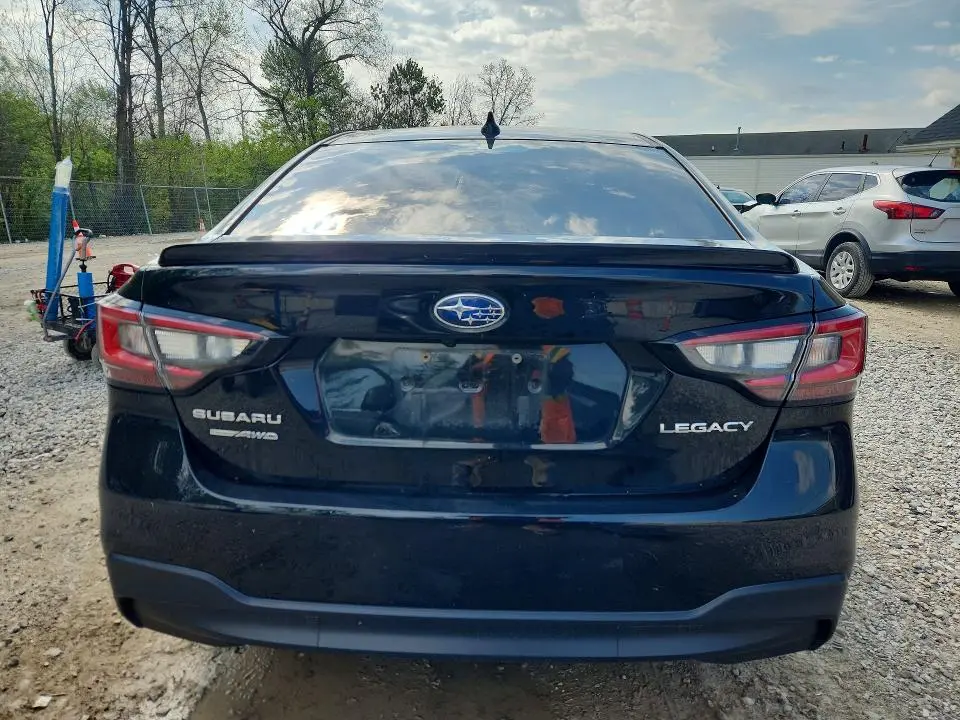 2022 SUBARU LEGACY LIMITED  