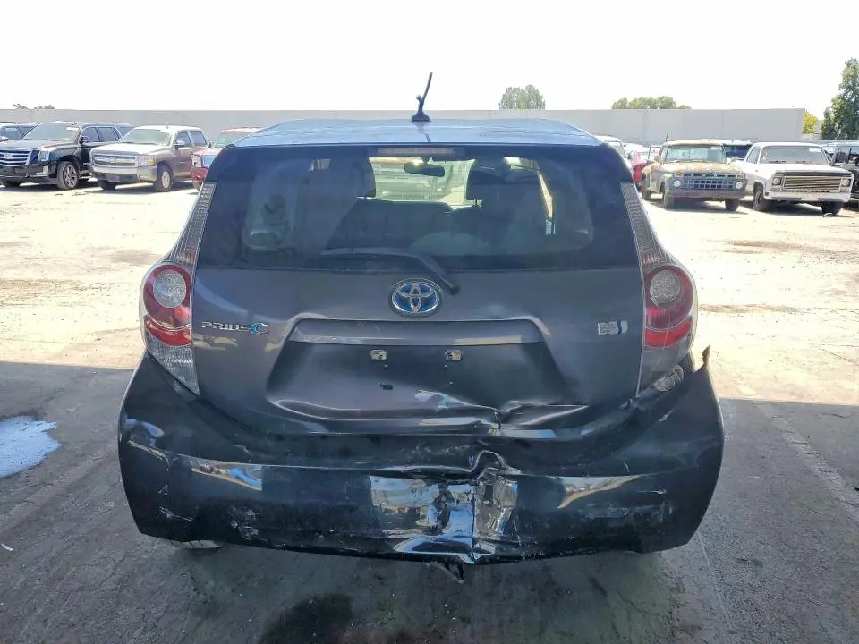 2014 TOYOTA PRIUS C THREE  