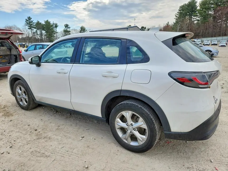 2025 HONDA HR-V LX  