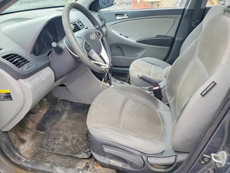 2012 HYUNDAI ACCENT GLS  