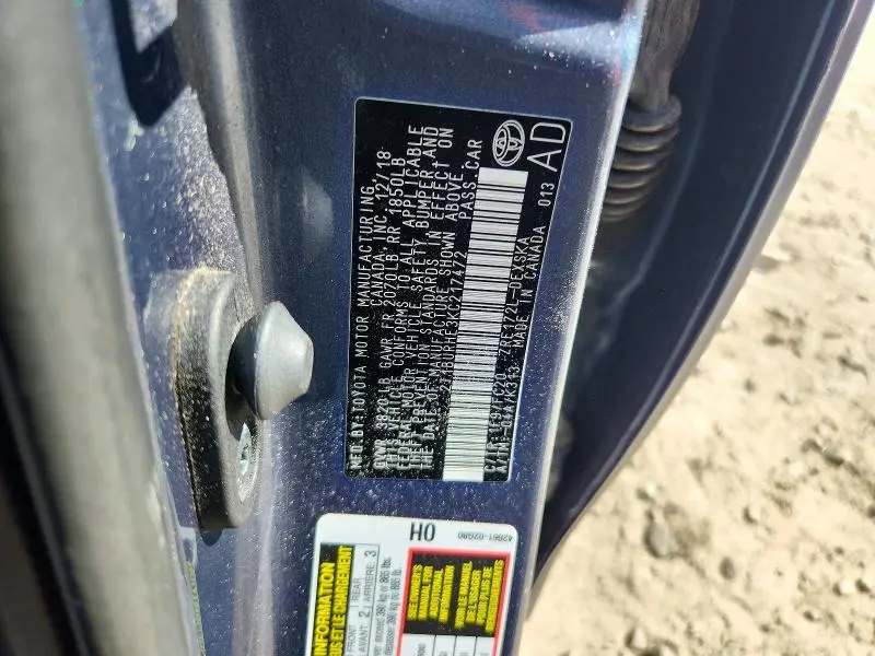 2019 TOYOTA COROLLA SE  