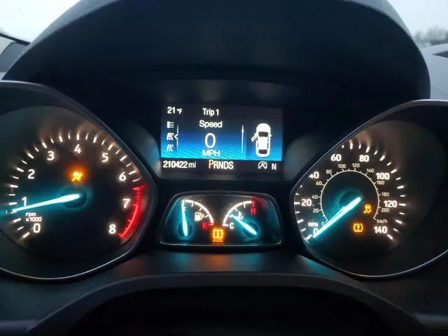 2017 FORD ESCAPE SE  