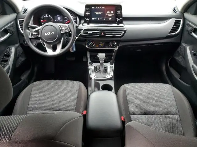 2022 KIA SELTOS LX  