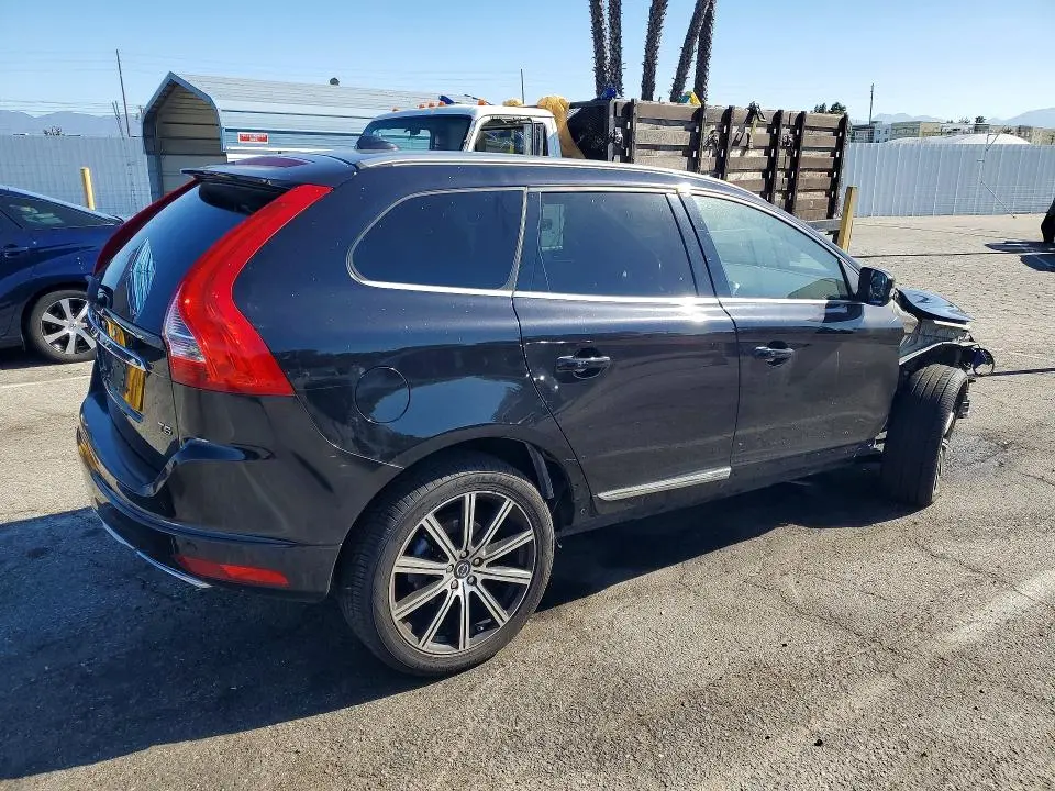 2014 VOLVO XC90   