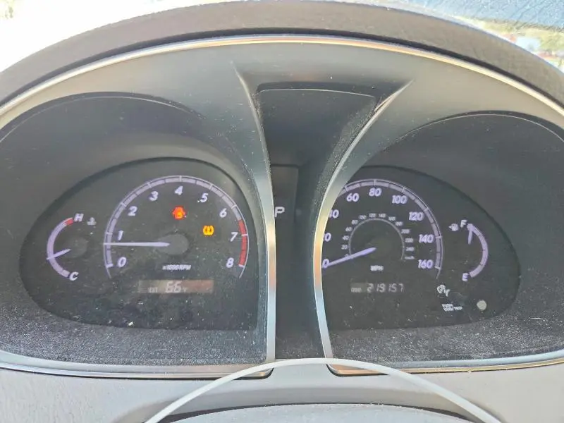 2011 TOYOTA AVALON LIMITED  