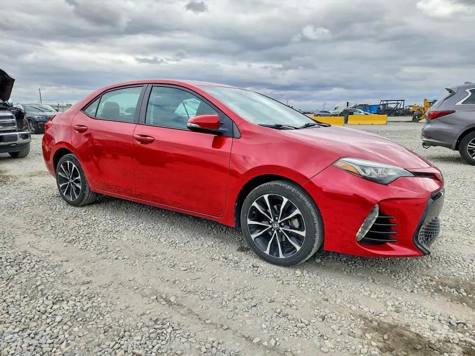 2018 TOYOTA COROLLA SE  