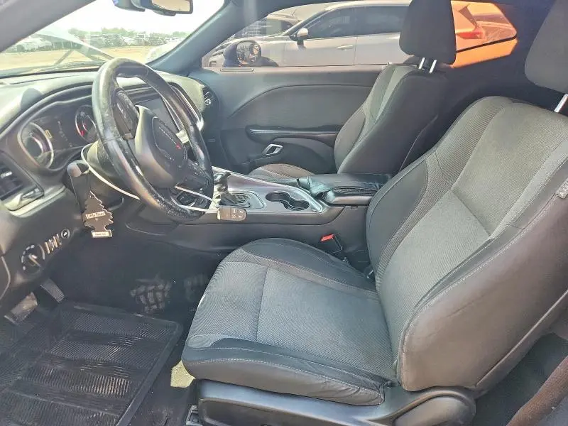 2015 DODGE CHALLENGER SXT  