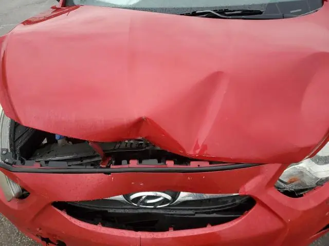 2013 HYUNDAI ACCENT SE  