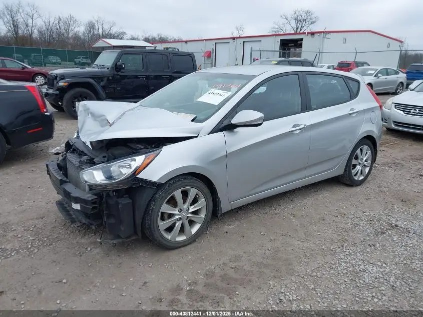 2013 HYUNDAI ACCENT SE