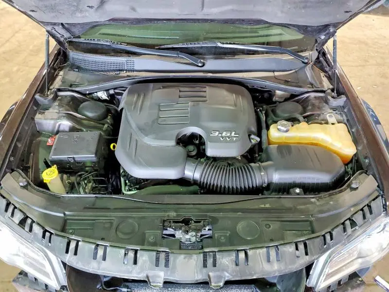 2012 CHRYSLER 300 LIMITED  