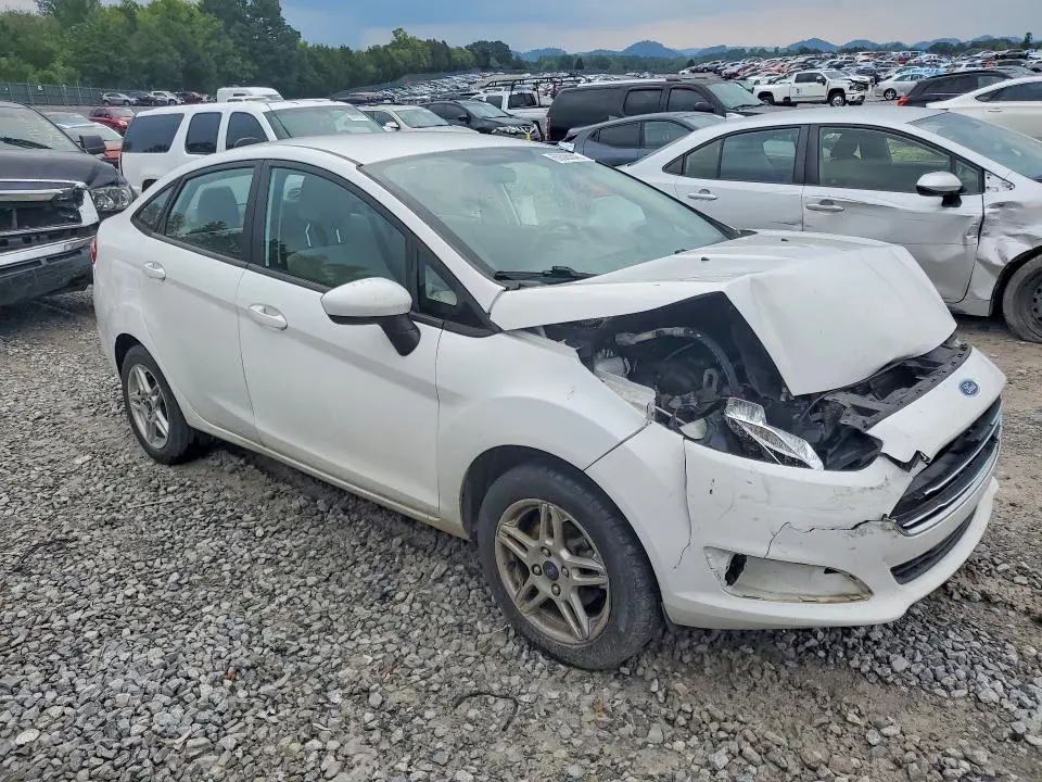 2019 FORD FIESTA SE  