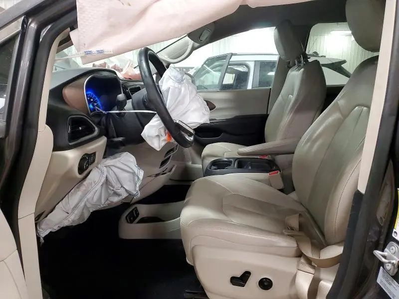 2017 CHRYSLER PACIFICA TOURING L  