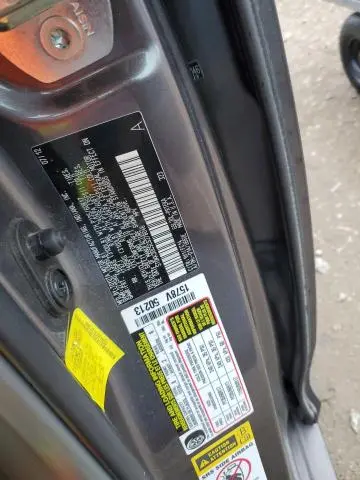 2012 TOYOTA SIENNA LE  