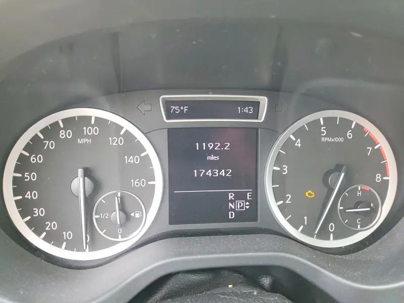 2018 INFINITI QX30 LUXE  