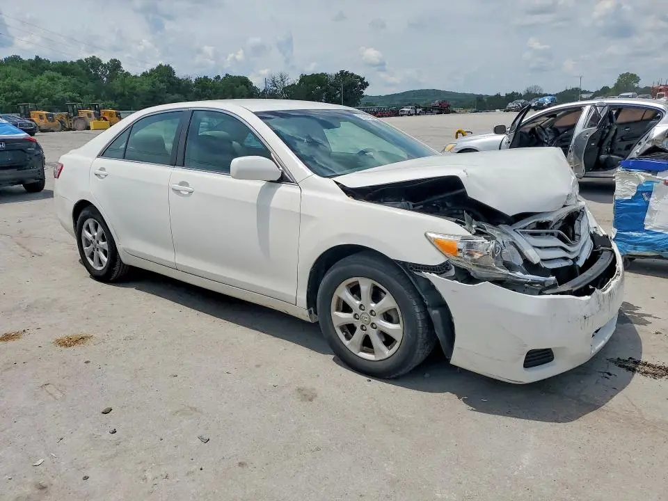 2011 TOYOTA CAMRY LE  