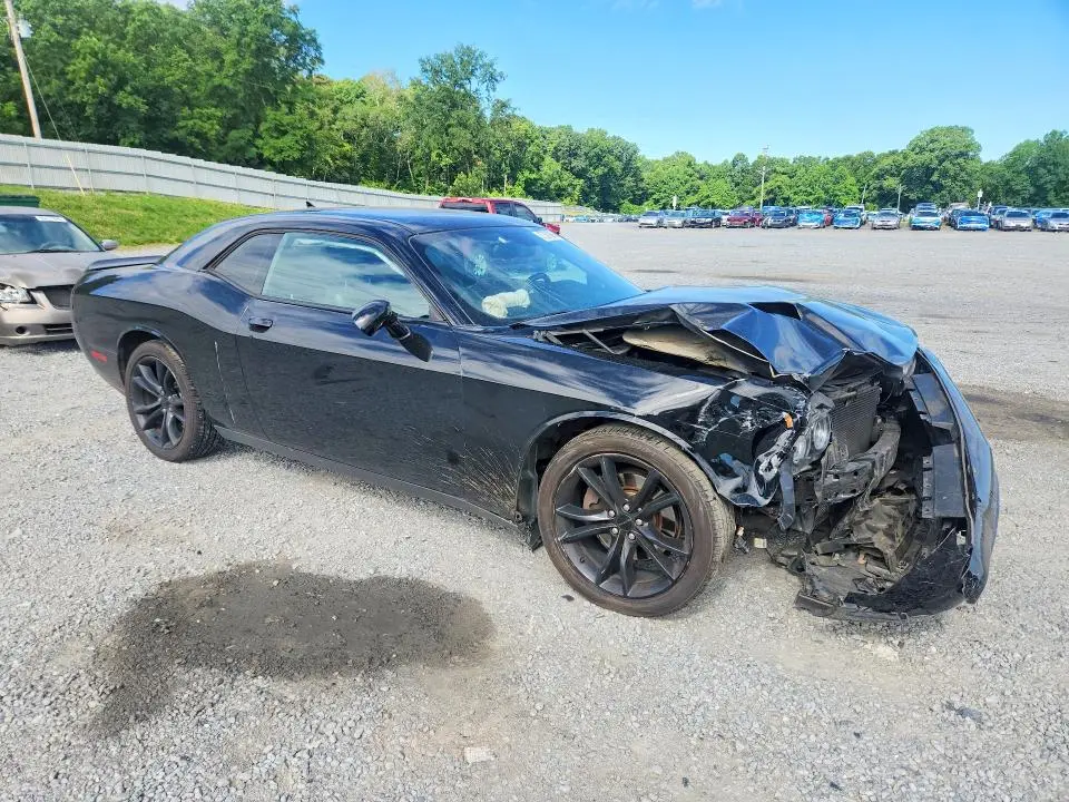 2016 DODGE CHALLENGER SXT  