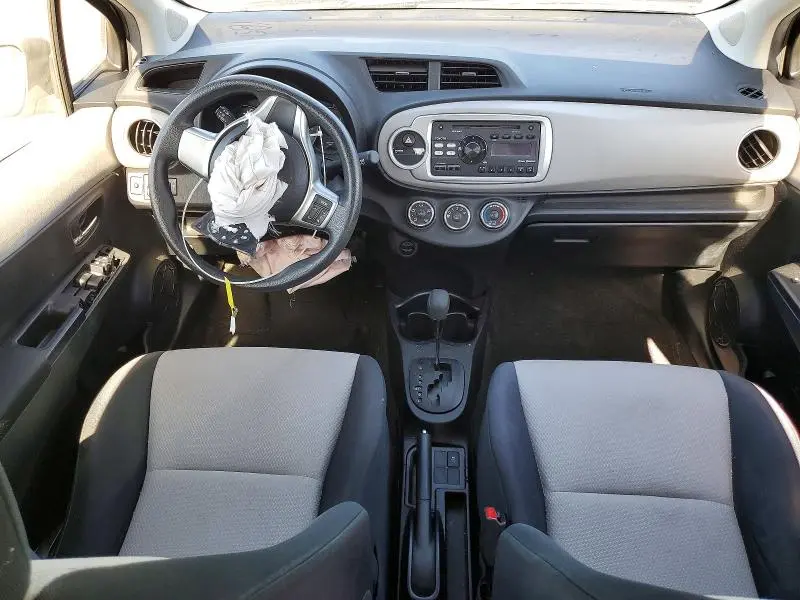 2014 TOYOTA YARIS 5-DOOR LE  