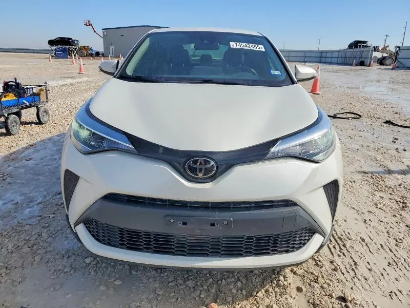 2020 TOYOTA C-HR XLE  
