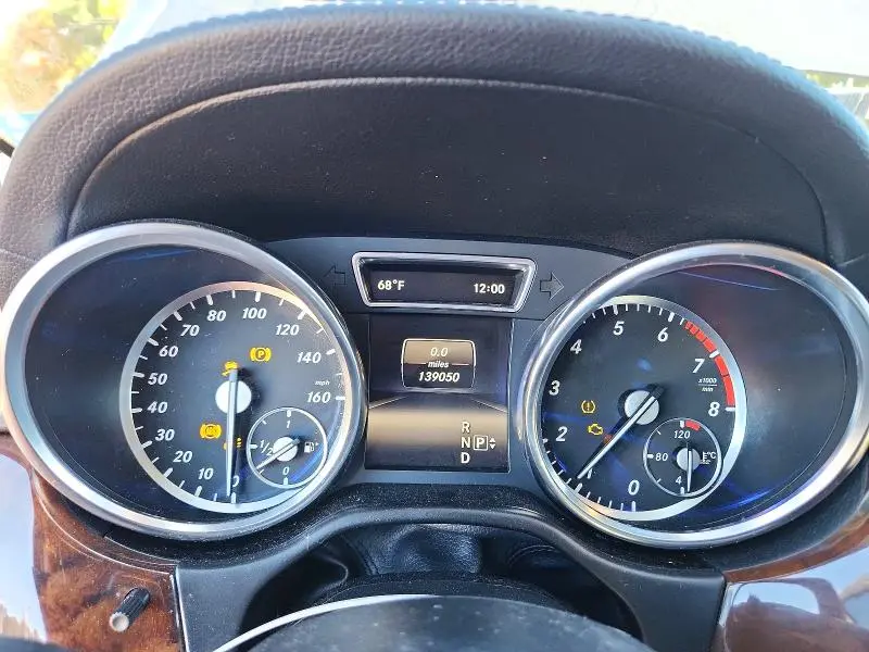 2015 MERCEDES-BENZ GL 550 4MATIC  