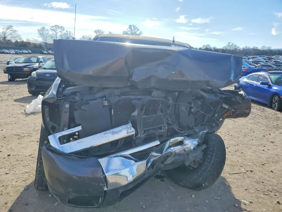 2011 CHEVROLET SILVERADO C1500 LT  