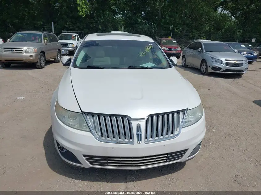 2011 LINCOLN MKS  