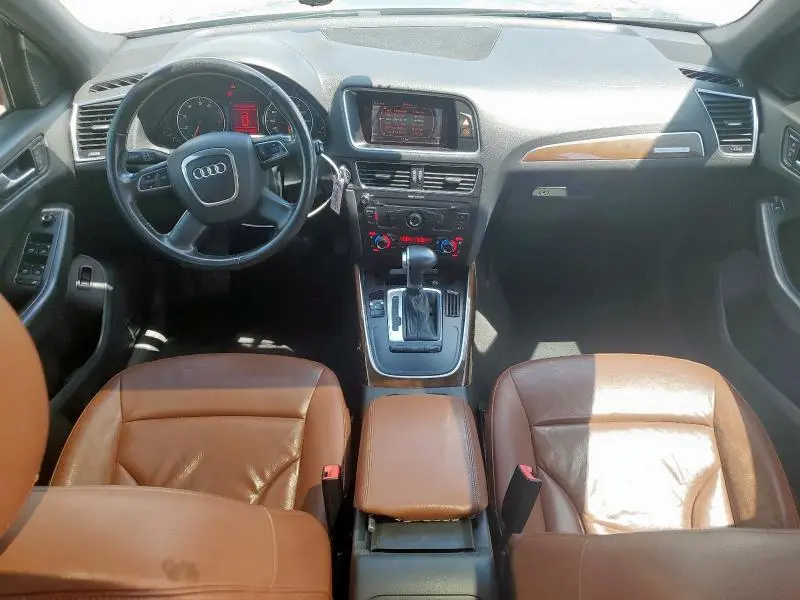 2011 AUDI Q5 PREMIUM  