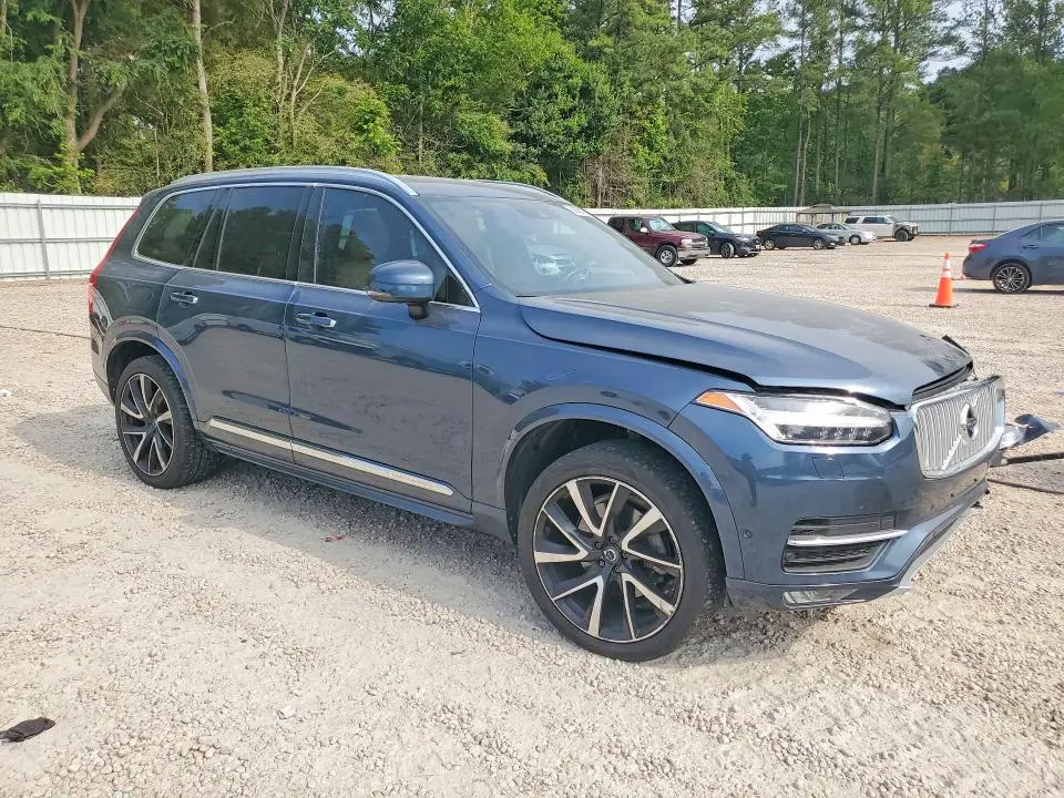 2018 VOLVO XC90 T6  