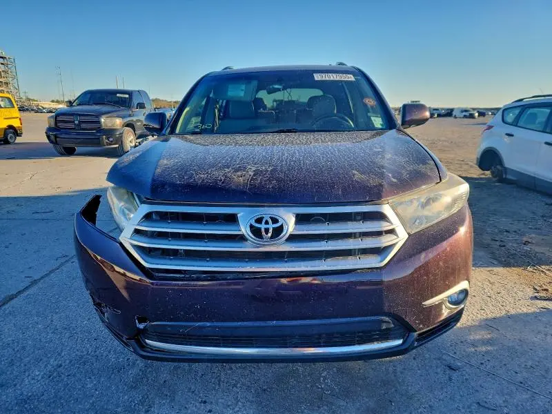 2013 TOYOTA HIGHLANDER LIMITED  