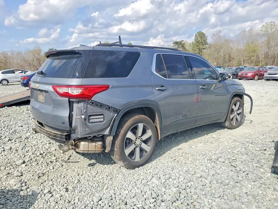 2021 CHEVROLET TRAVERSE LT  