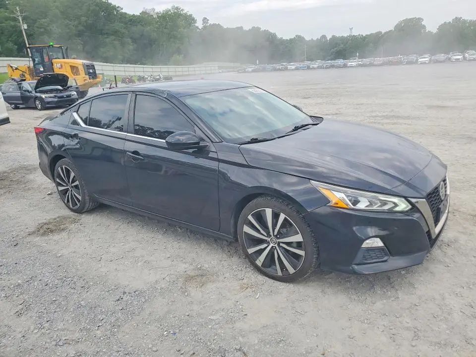 2020 NISSAN ALTIMA SR  