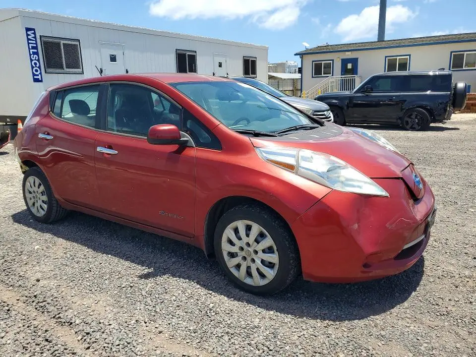 2015 NISSAN LEAF S  