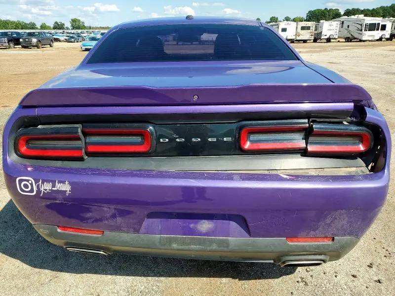 2018 DODGE CHALLENGER SXT  