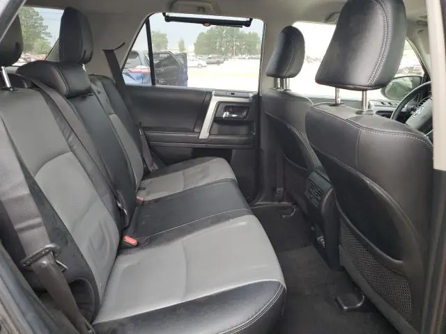 2022 TOYOTA 4RUNNER SR5/SR5 PREMIUM  