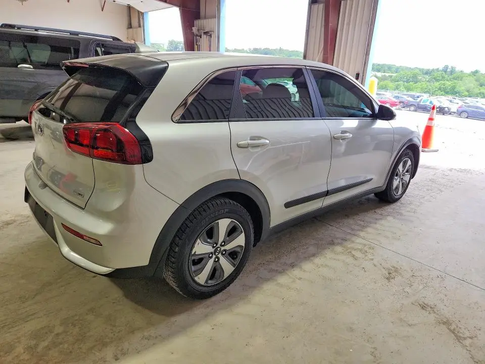 2017 KIA NIRO FE  