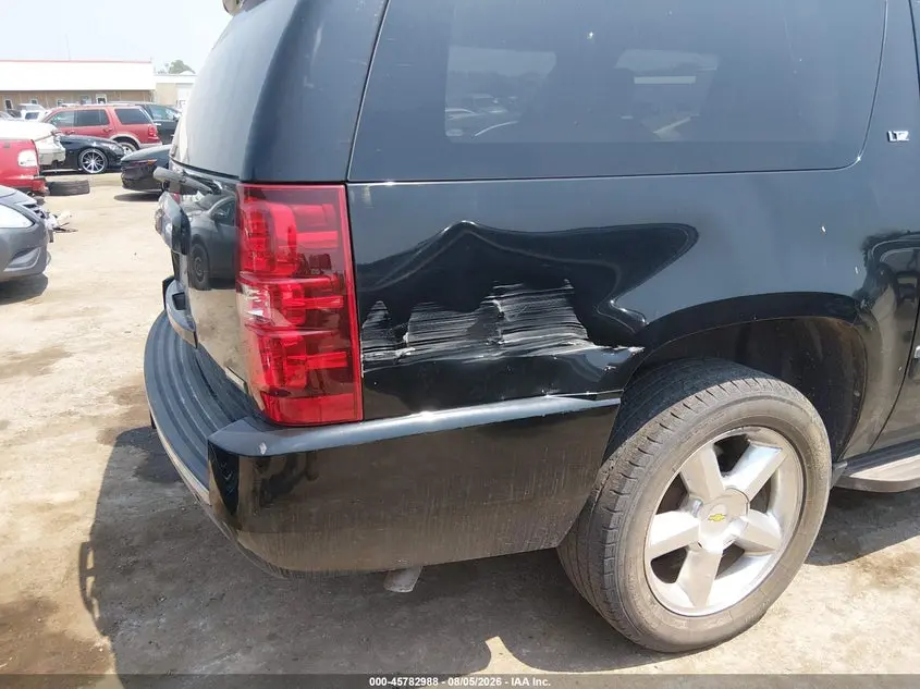 2011 CHEVROLET SUBURBAN LTZ
