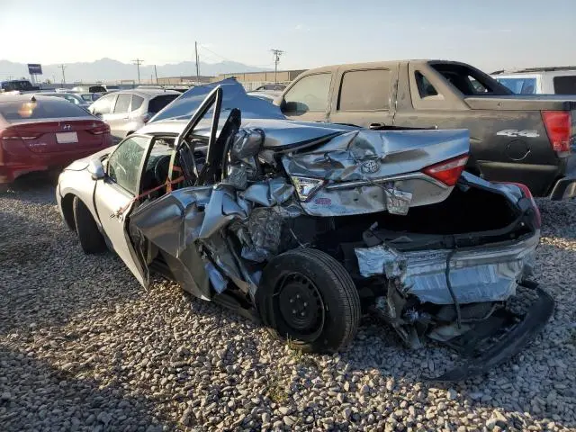 2016 TOYOTA CAMRY LE  