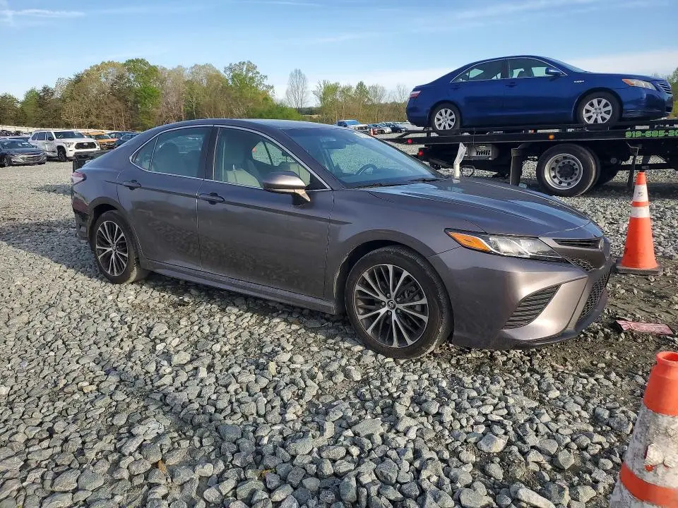 2018 TOYOTA CAMRY   