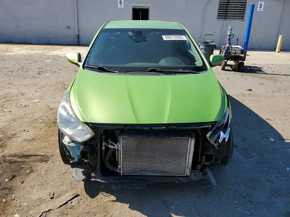 2012 HYUNDAI ACCENT GS  