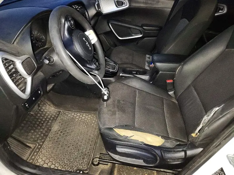 2022 KIA SOUL S  